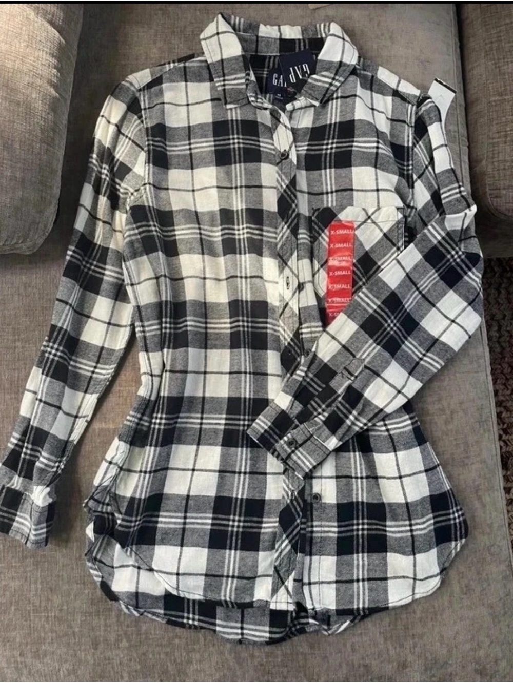 GAP Black and White Plaid Button-Down Shirt - Women's